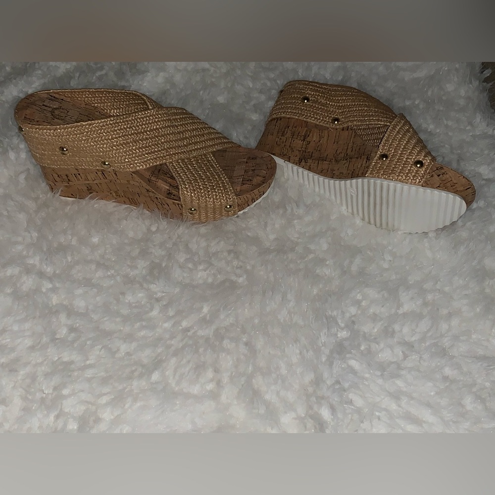 🆕 Women’s Criss-Cross Espadrilles Wedge size 7 😍
